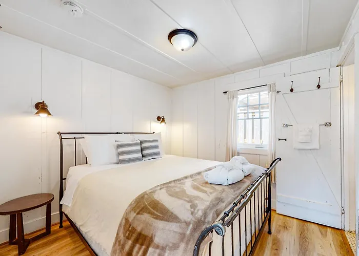 Hidden Villa Cottage #2 - The Shell Cottage